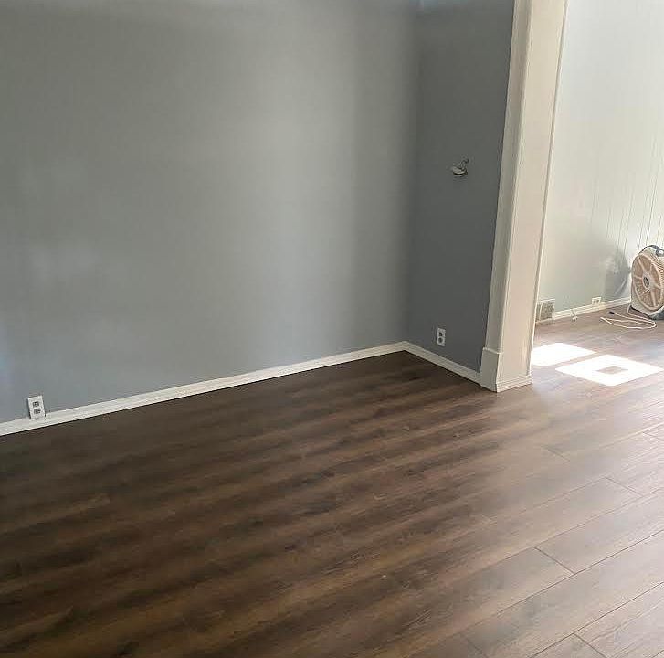 1st image of 68 Deerfield Ave