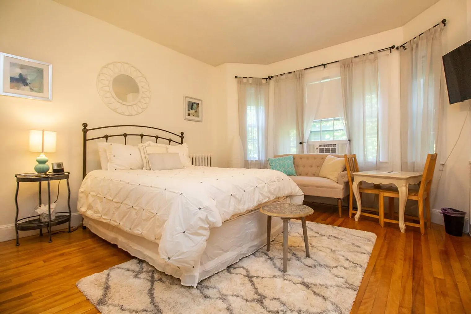 1 bed, 1.0 bath, 441 sqft, $2,927 — Photo 2