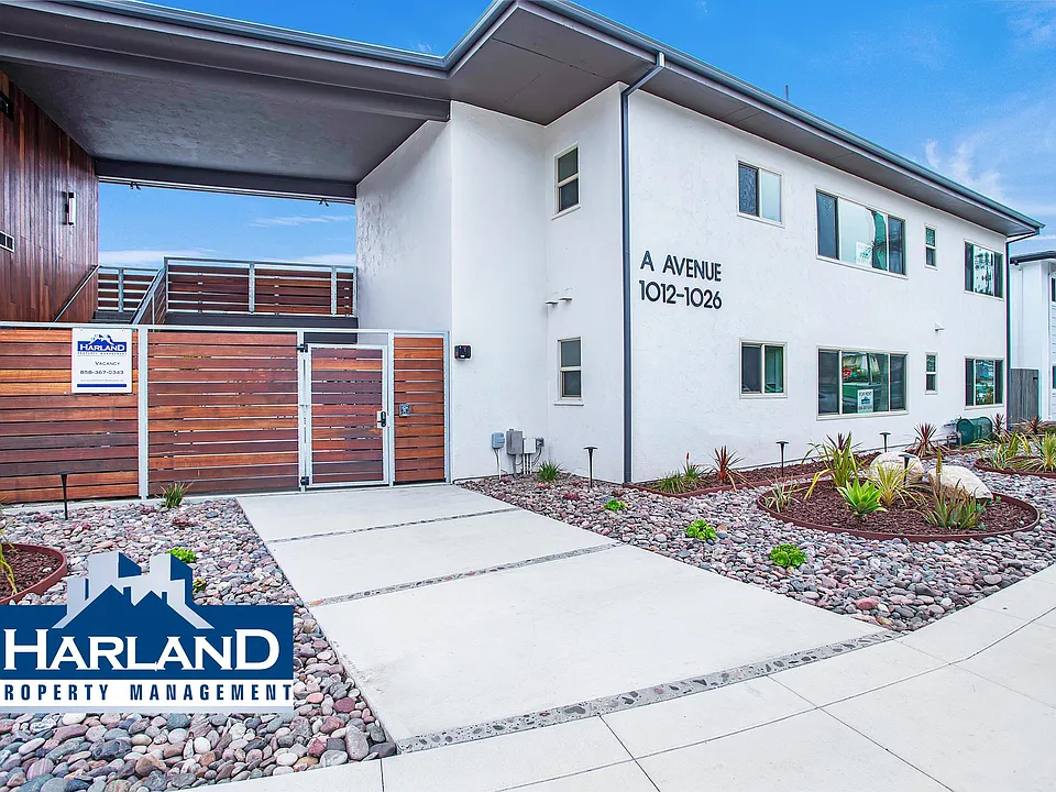 1012-1026 A Ave