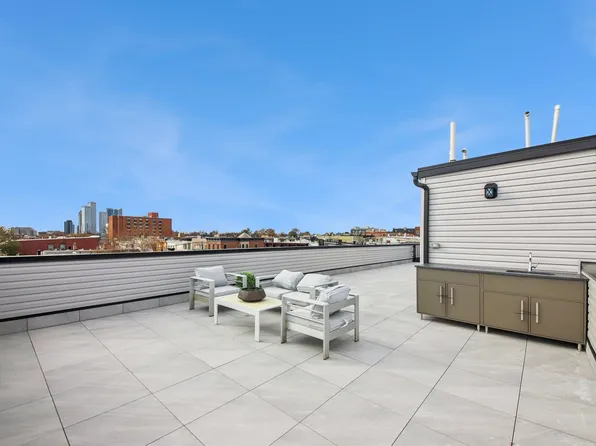 134 Hancock Avenue image 16 of 18