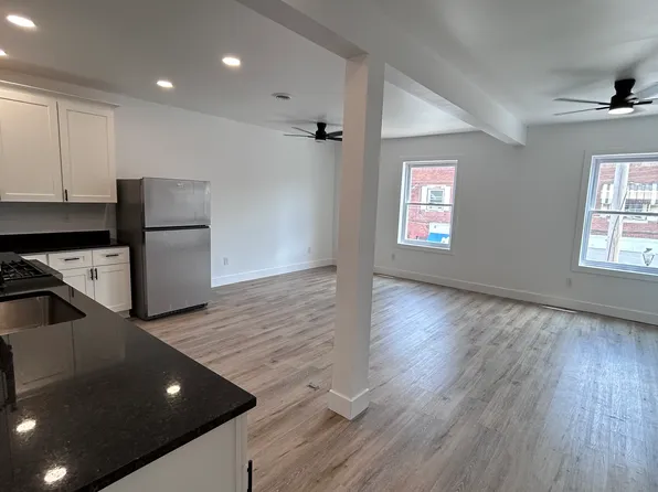 1231 Merchant St #2, Ambridge, PA 15003