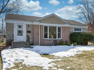 601 E Olive St, Arlington Heights, IL