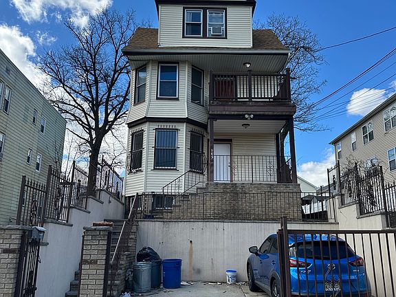 2nd image of 169 Johnson Ave #1A
