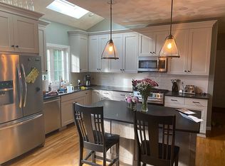 9 W Ledge Rd, Clinton, MA 01510