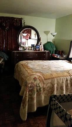 5th image of 3230 70th St APT 1C