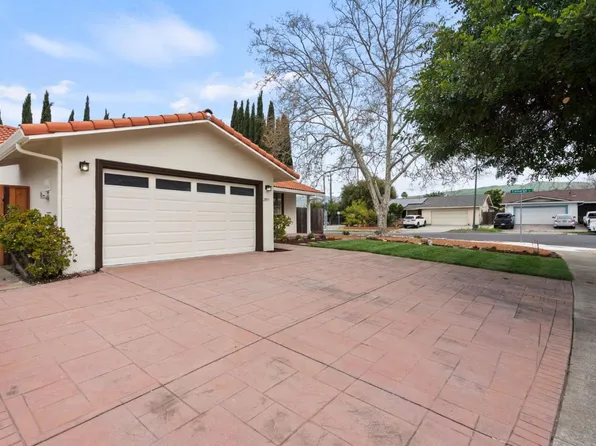 2897 Largo Dr, San Jose, CA 95132