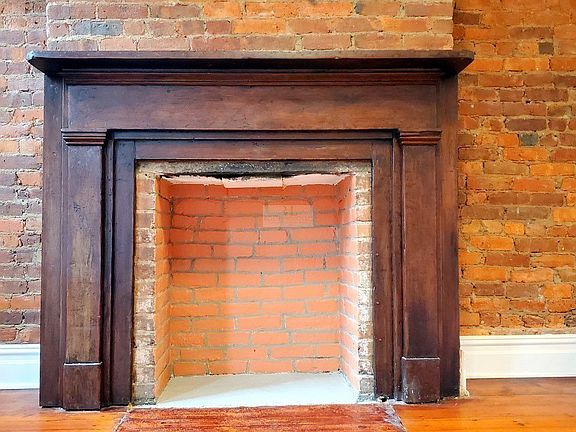 4th image of 504 E 6th Street 4 #4