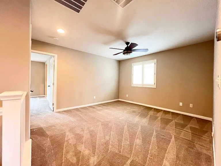 10530 Siesta Key St — Photo 15