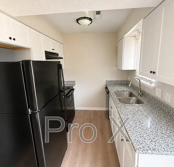 1907 Campbell Pkwy — Photo 3