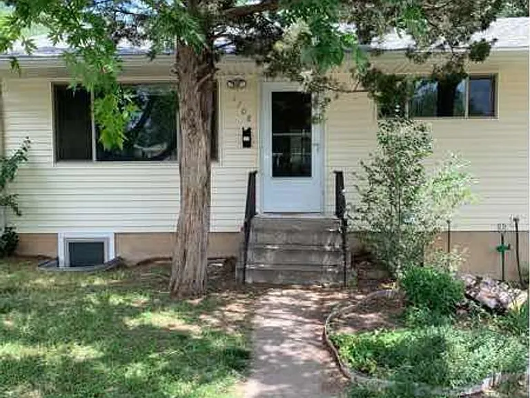 1708-1710 Morningside Dr — Photo 1