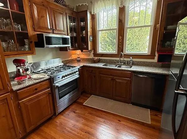 214 Webb St, Statesville, NC 28677