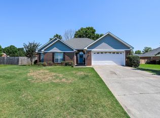 103 Blackberry Ln, Warner Robins, GA 31093
