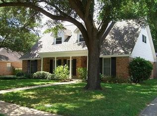 7610 Skyline Dr, Houston, TX 77063