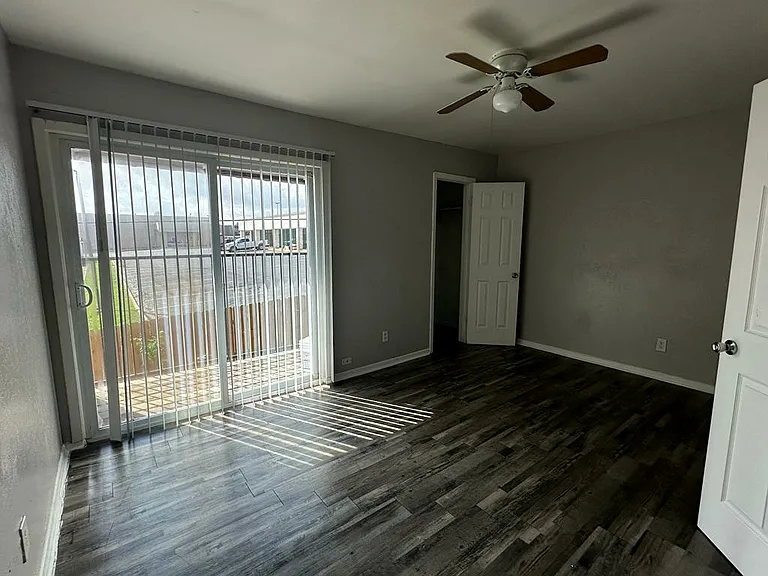 Sierra Hermosa Apartments — Photo 3