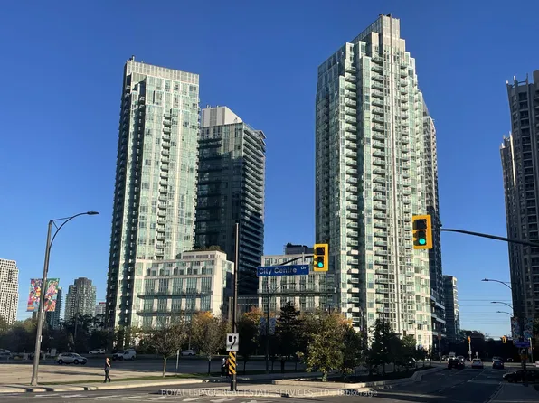 3939 Duke Of York Blvd, Mississauga, ON