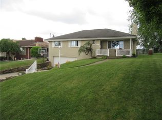 551 Glowood Dr, Pittsburgh, PA 15227