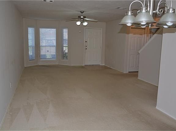 4th image of 13915 Magnolia Lake Ln