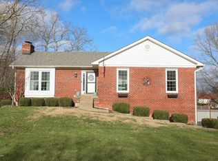 7604 Commonwealth Dr, Crestwood, KY 40014