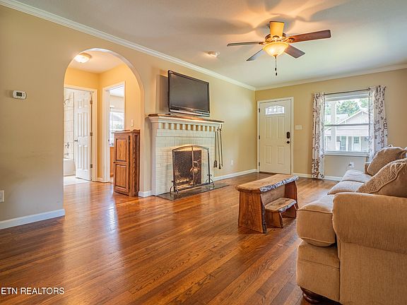 3rd image of 2606 Fenwood Dr