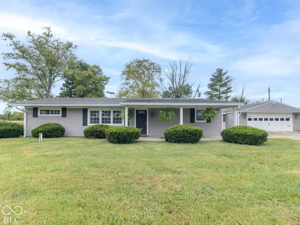 8846 W Dorsey Ct, Knightstown, IN 46148