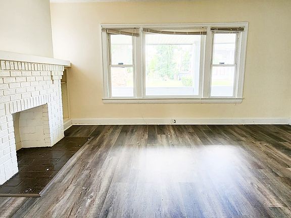 4th image of 1605 Hillcrest Rd #1