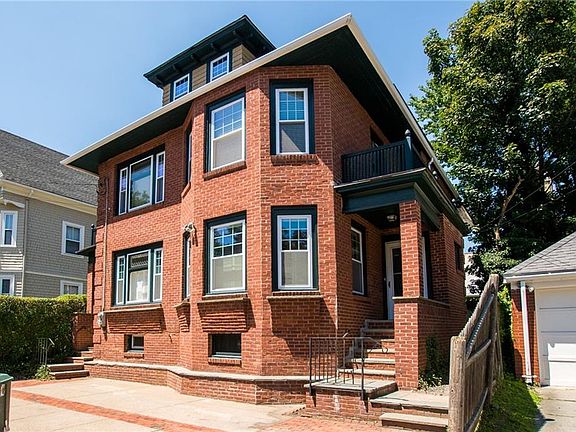 2nd image of 94 University Ave #94