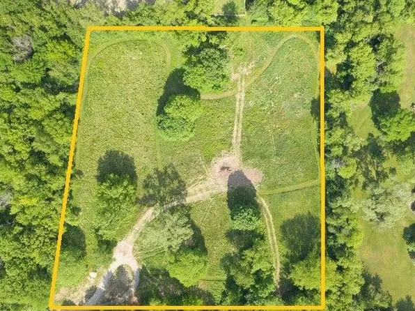 275 Donlea Rd, Barrington, IL 60010