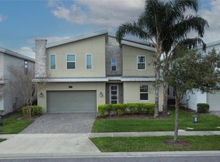 561 Pebble Beach Dr, Kissimmee, FL 33896