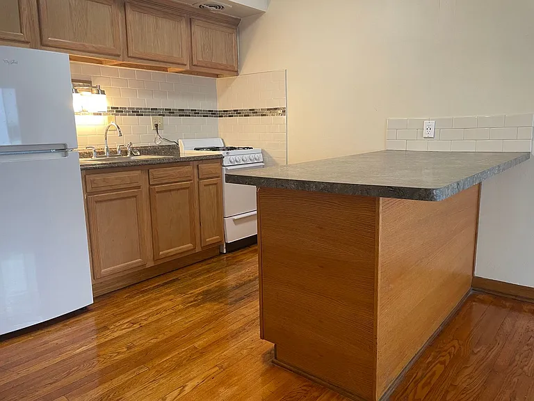 1112 Knapp — Photo 32