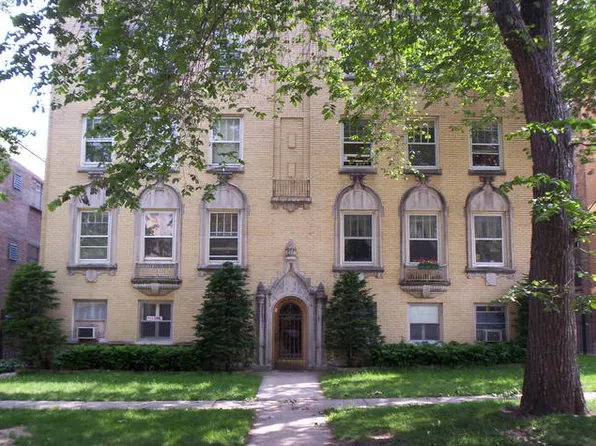 814 Dobson St #1, Evanston, IL 60202