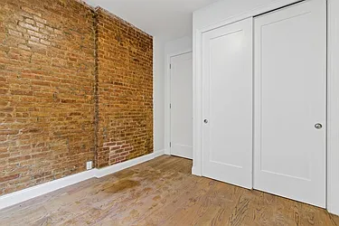 Rented by Coldwell Banker Warburg