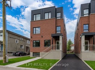 249 Columbus Ave #7, Ottawa, ON K1K 1P5