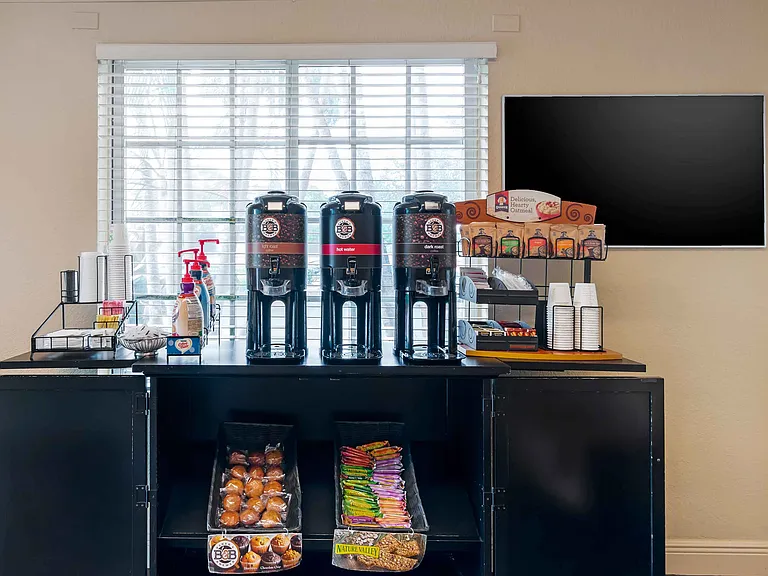 Free Grab-and-Go Breakfast