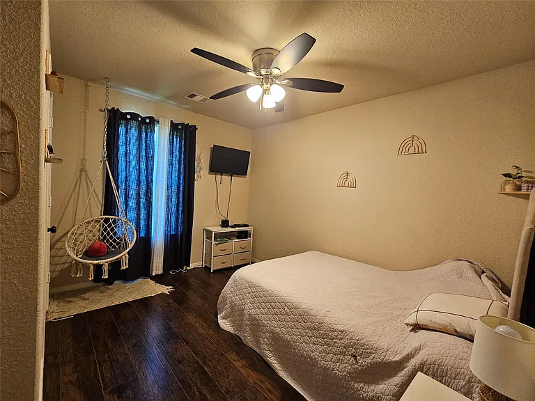 10761 Royal Terrell Dr — Photo 16