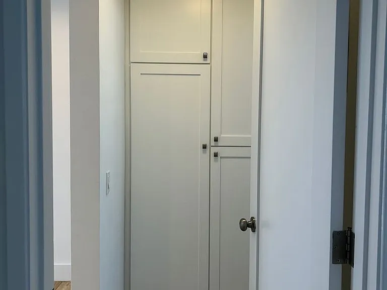 June Flats — Photo 15