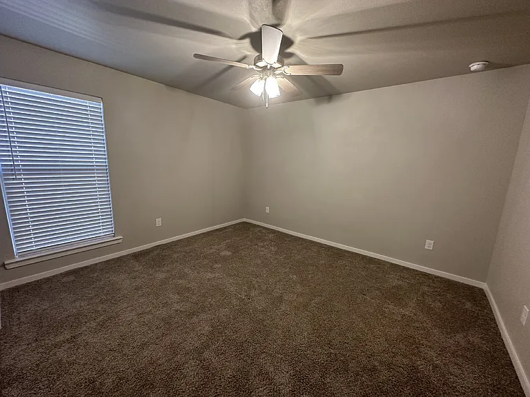 2909 Wausau Ave — Photo 9