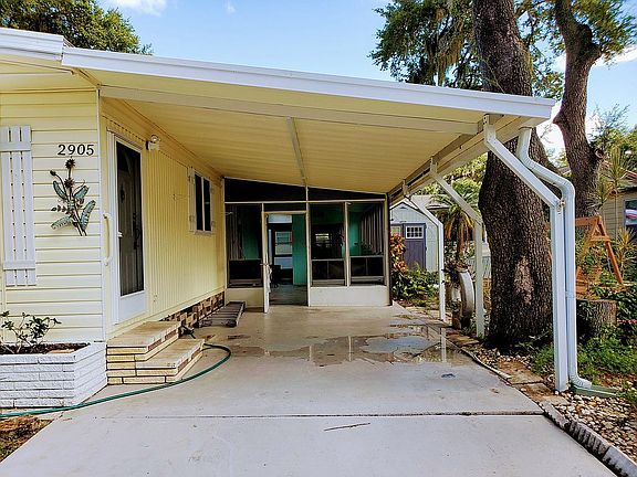 5th image of 2905 Hillcrest Dr