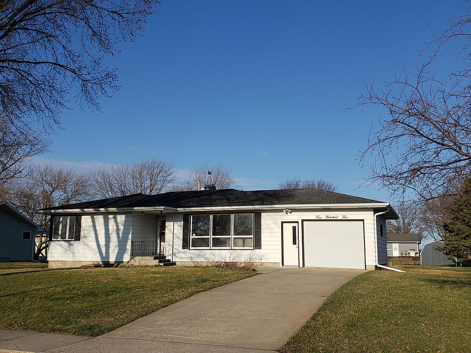 405 N 4th St, Parkston, SD 57366 MLS 24129 Zillow
