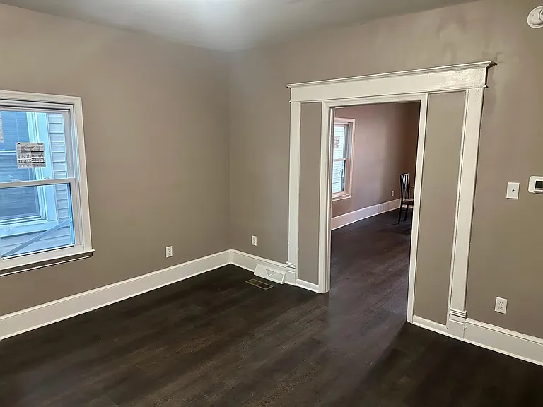 322 Boyd Ave #1/2 — Photo 9