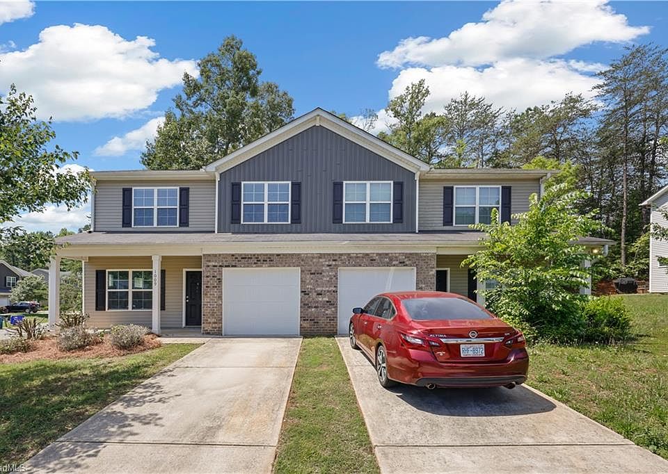 1st image of 1009 Cedar Village Trl