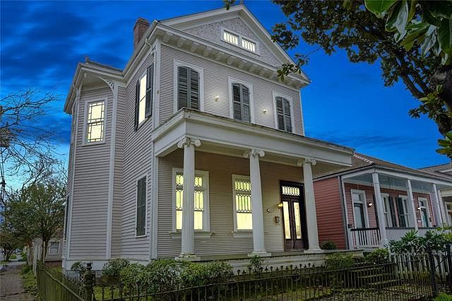 1st image of 339 Pelican Ave