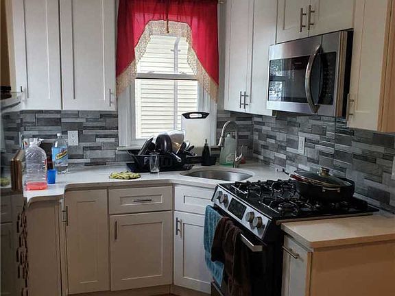 4th image of 8927 118th St