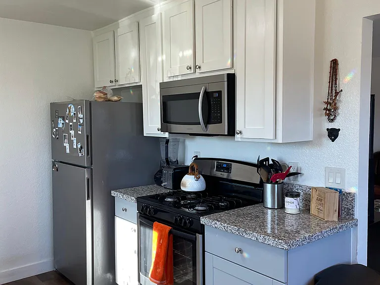 4158 Pepper Dr — Photo 2