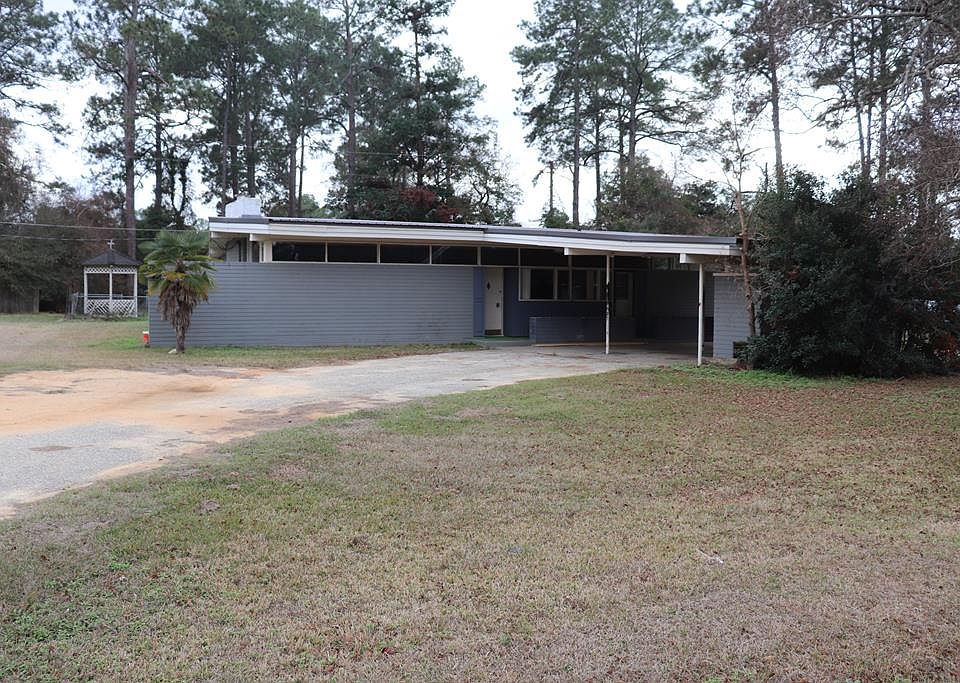 1st image of 912 Rose Ln