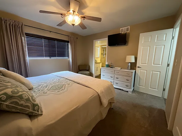 201 Riverfront Dr #18 — Photo 28