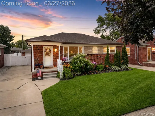 20304 California St, Saint Clair Shores, MI 48080