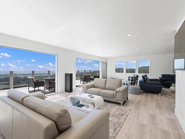 763 El Granada Blvd — Photo 14