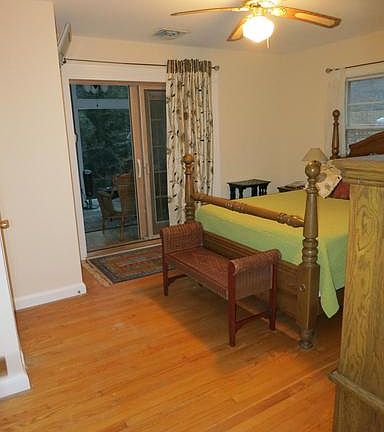 4th image of 217 Edridge Way