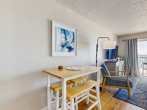 4th image of 790 Santa Rosa Blvd Unit 402