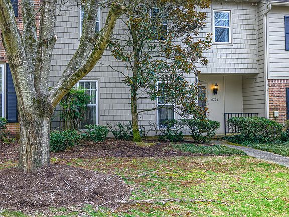 2nd image of 8724 Aragon Ln